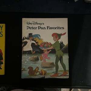Vintage 1973 Walt Disney's Peter Pan Favorites Hardcover Book